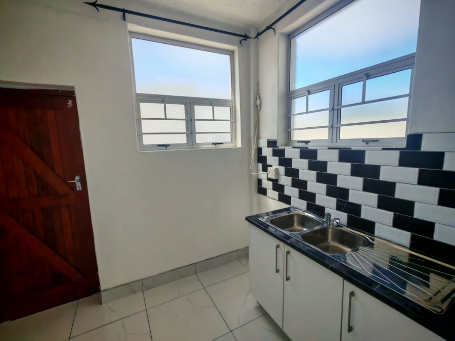 To Let 3 Bedroom Property for Rent in Summerstrand Eastern Cape